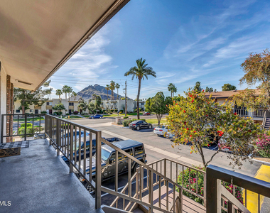 4701 N 68th Street - Photo Thumbnail 3