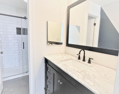 8 W Griswold Road - Photo Thumbnail 9