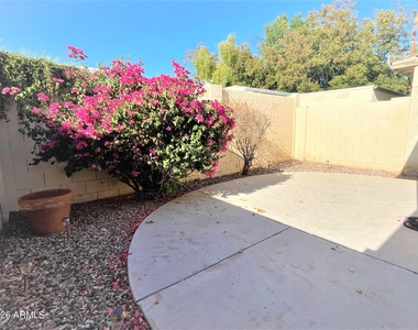 8 W Griswold Road - Photo Thumbnail 17