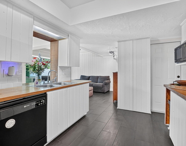 308 Se 2nd Street - Photo Thumbnail 9