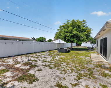 308 Se 2nd Street - Photo Thumbnail 28