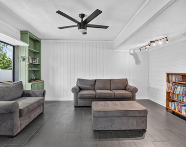308 Se 2nd Street - Photo Thumbnail 12