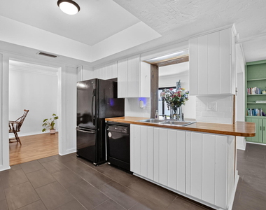 308 Se 2nd Street - Photo Thumbnail 10