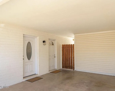 2046 E Yale Drive - Photo Thumbnail 15