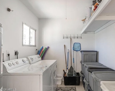 2046 E Yale Drive - Photo Thumbnail 14