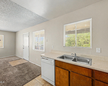 737 W 1st Avenue - Photo Thumbnail 6