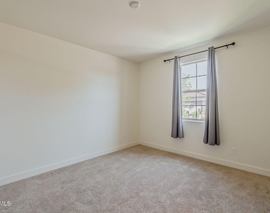10962 W Taylor Street - Photo Thumbnail 2