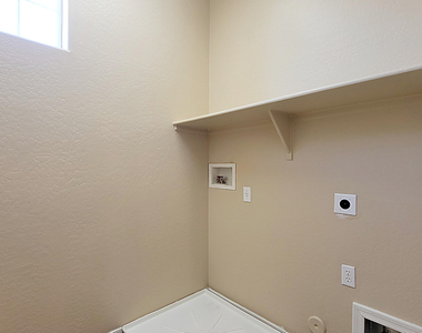 21156 W Elm Way - Photo Thumbnail 22