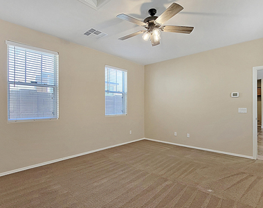 21156 W Elm Way - Photo Thumbnail 17