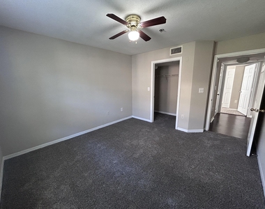 15155 Michelangelo Boulevard - Photo Thumbnail 13