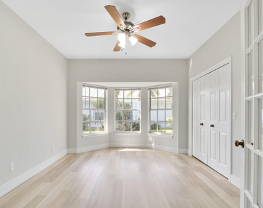 7340 Pine Creek Way - Photo Thumbnail 29