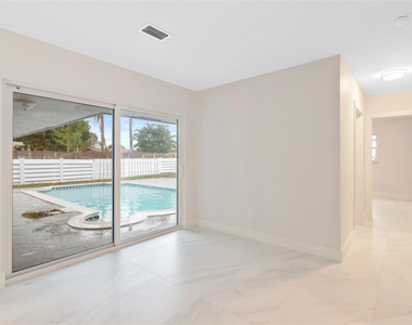 4490 Nw 8th Street - Photo Thumbnail 22