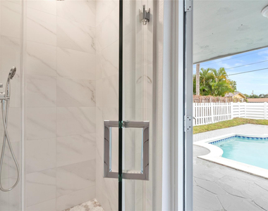 4490 Nw 8th Street - Photo Thumbnail 12