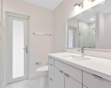 4490 Nw 8th Street - Photo Thumbnail 11