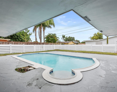 4490 Nw 8th Street - Photo Thumbnail 25