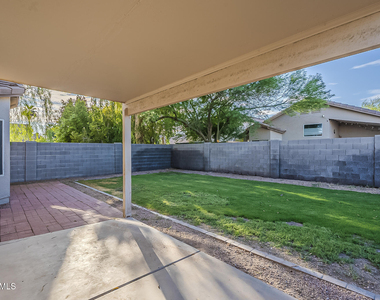 3980 E Pinon Court - Photo Thumbnail 31