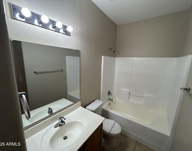 46124 W Sheridan Road - Photo Thumbnail 4