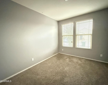 5231 W Leodra Lane - Photo Thumbnail 7