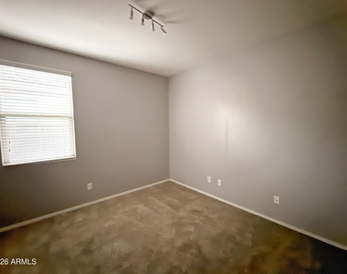 5231 W Leodra Lane - Photo Thumbnail 5