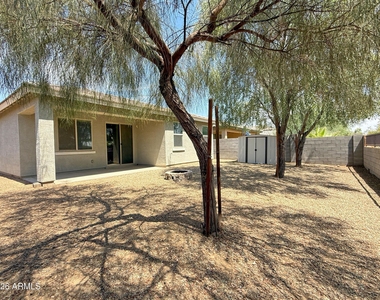 5231 W Leodra Lane - Photo Thumbnail 23