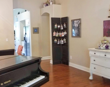 5758 E Garnet Avenue - Photo Thumbnail 10