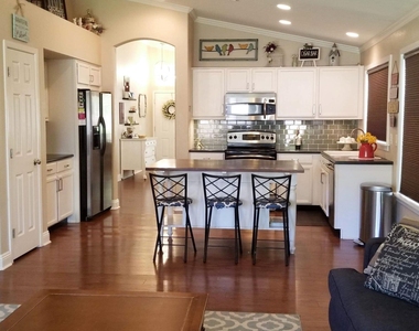 5758 E Garnet Avenue - Photo Thumbnail 6
