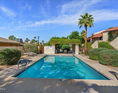 2515 N 52nd Street - Photo Thumbnail 27