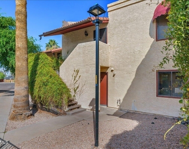 2515 N 52nd Street - Photo Thumbnail 3
