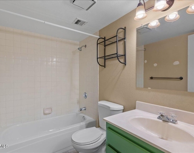2515 N 52nd Street - Photo Thumbnail 18