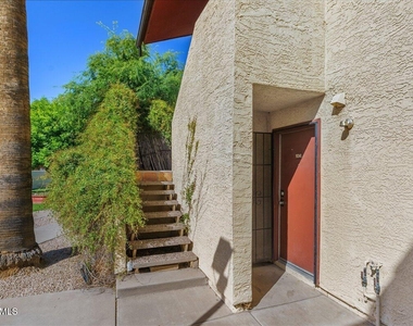 2515 N 52nd Street - Photo Thumbnail 4