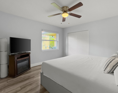 15622 Cypress Park Drive - Photo Thumbnail 39