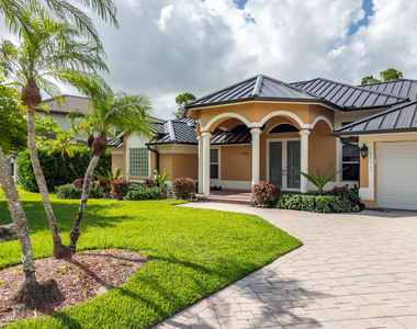 15622 Cypress Park Drive - Photo Thumbnail 5