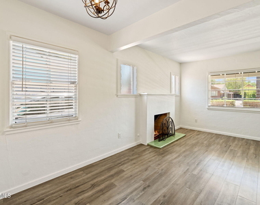 334 W Lewis Avenue - Photo Thumbnail 14