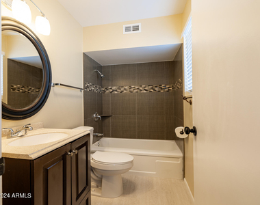12208 N Pebble Beach Drive - Photo Thumbnail 14