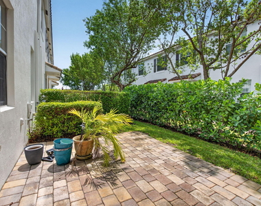 468 Francesca Ridge Road - Photo Thumbnail 22