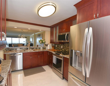 1012 N Ocean Boulevard - Photo Thumbnail 11