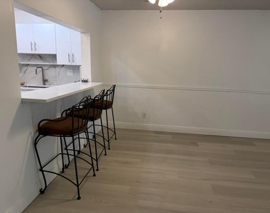4147 Nw 90th Avenue - Photo Thumbnail 5