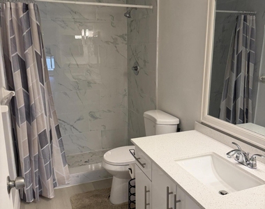 4147 Nw 90th Avenue - Photo Thumbnail 12