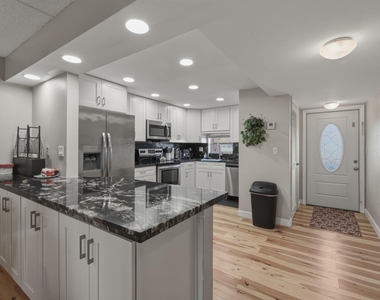 9420 S Hollybrook Lake Drive - Photo Thumbnail 1