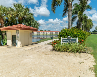 9420 S Hollybrook Lake Drive - Photo Thumbnail 28