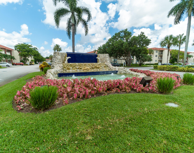 9420 S Hollybrook Lake Drive - Photo Thumbnail 52