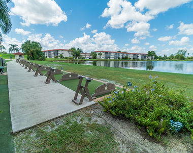 9420 S Hollybrook Lake Drive - Photo Thumbnail 30