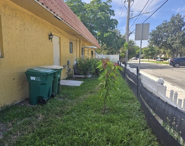 7910 Nw 70th Court - Photo Thumbnail 24