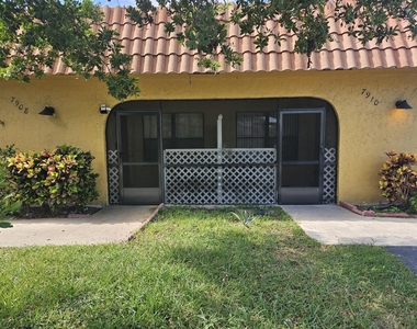 7910 Nw 70th Court - Photo Thumbnail 1