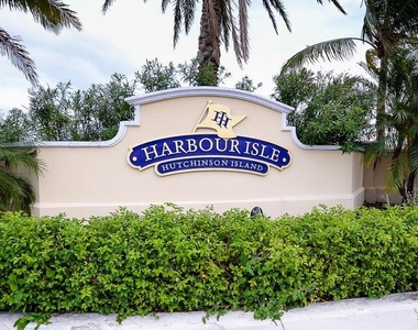 27 Harbour Isle Drive W - Photo Thumbnail 23