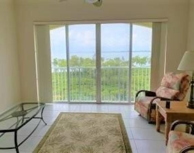 27 Harbour Isle Drive W - Photo Thumbnail 9