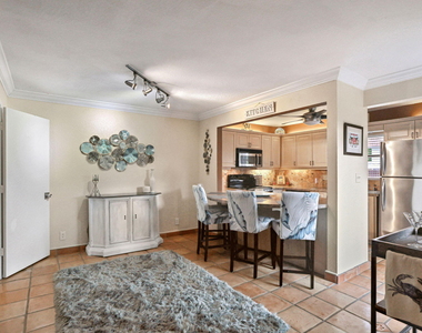 1251 S Federal Highway - Photo Thumbnail 11