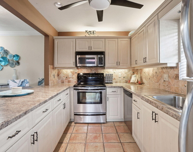 1251 S Federal Highway - Photo Thumbnail 13