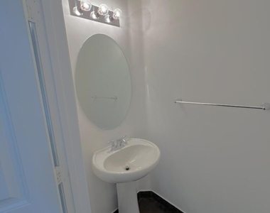 1129 Vermilion Drive - Photo Thumbnail 8