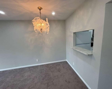 21913 Lake Forest Circle - Photo Thumbnail 7
